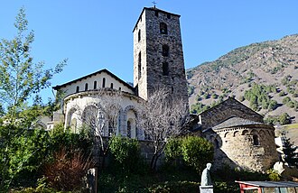 MARIA ROSA FERRE ✿ · CC BY-SA 2.0 · Wikimedia Commons